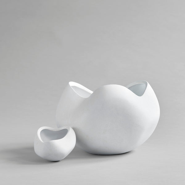 CURVE Bone White Ceramic Vase